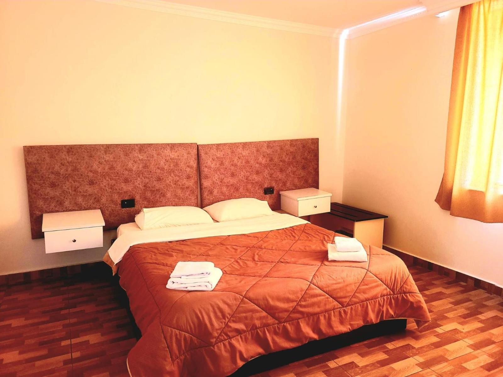 Hotel Alysa Korce Exterior photo